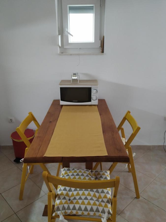 Studio Apartman Violeta II - 50M From The Beach Trogir Exteriér fotografie