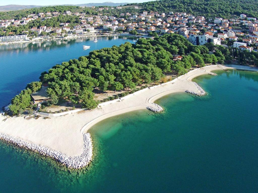 Studio Apartman Violeta II - 50M From The Beach Trogir Exteriér fotografie