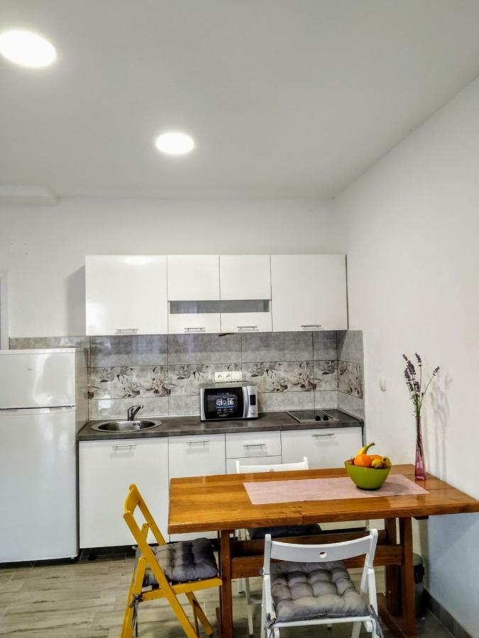 Studio Apartman Violeta II - 50M From The Beach Trogir Exteriér fotografie